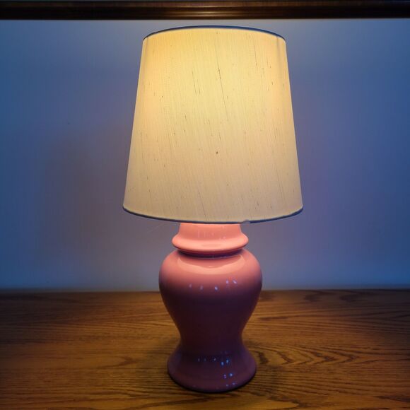 Vintage 80s Pink Ceramic Ginger Jar Table Lamp With White Textured Shade Working - Picture 2 of 10